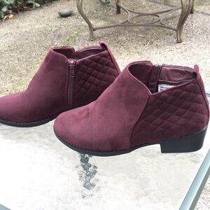 Burgundy Suede Quilted Ankle Boots size 7.5 / small 8